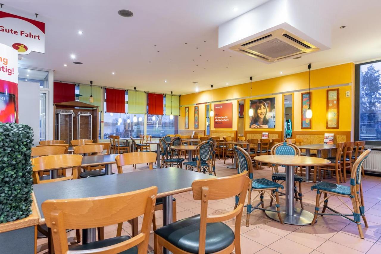 Serways Hotel Hoesel Ratingen Exterior foto